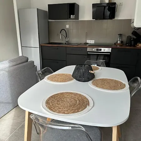 アパート Avec Terrasse Au Puy